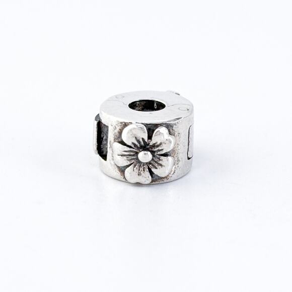 Vintage CHAM Thailand Sterling Silver 925 1cm Floral Clip Charm Bead - Picture 2 of 9